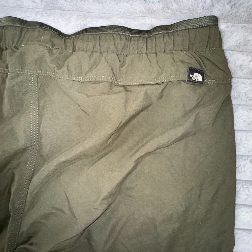 The North Face Shorts Men's XL‎ Pull On Adventure Taupe Army Green Swim Trunks